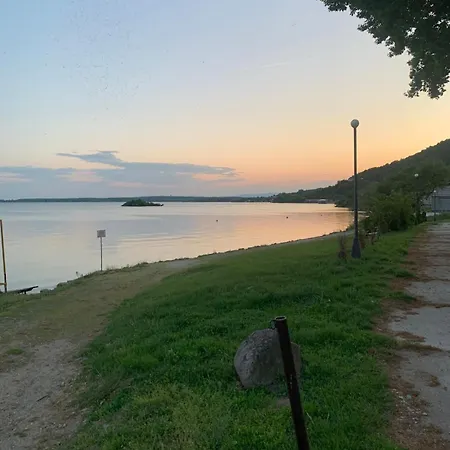 Bella * Kaluža